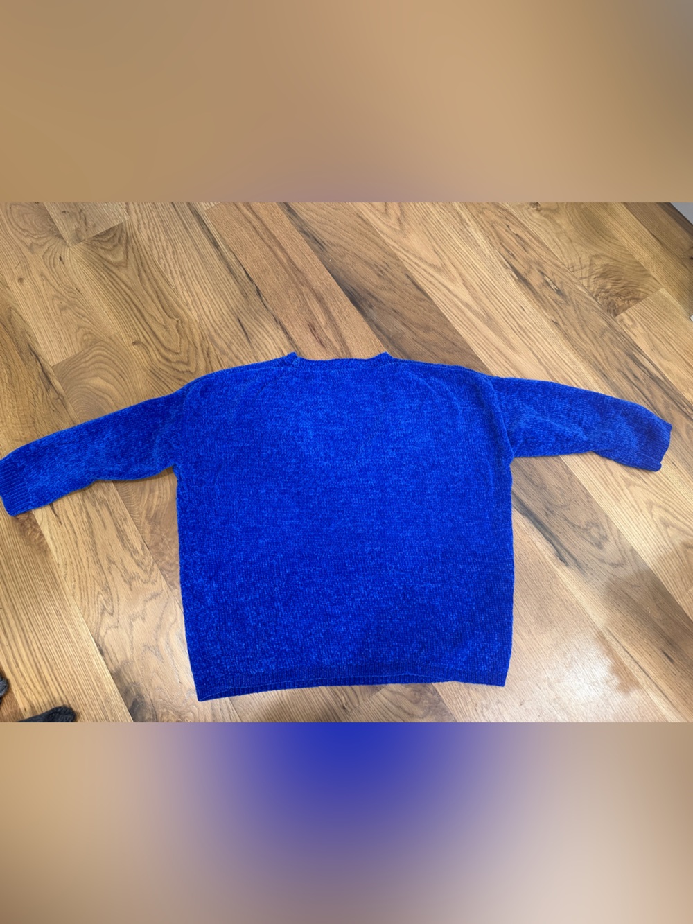 Express V-Neck Chenille Sweater in Royal Blue - Picture 5 of 5